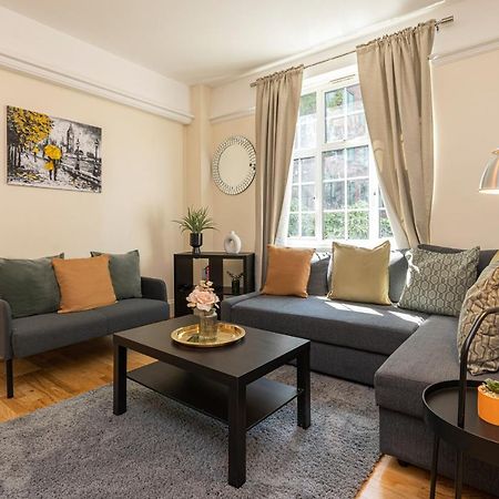 Charming 2 Bedroom Flat In Kensington High Street London Exteriör bild