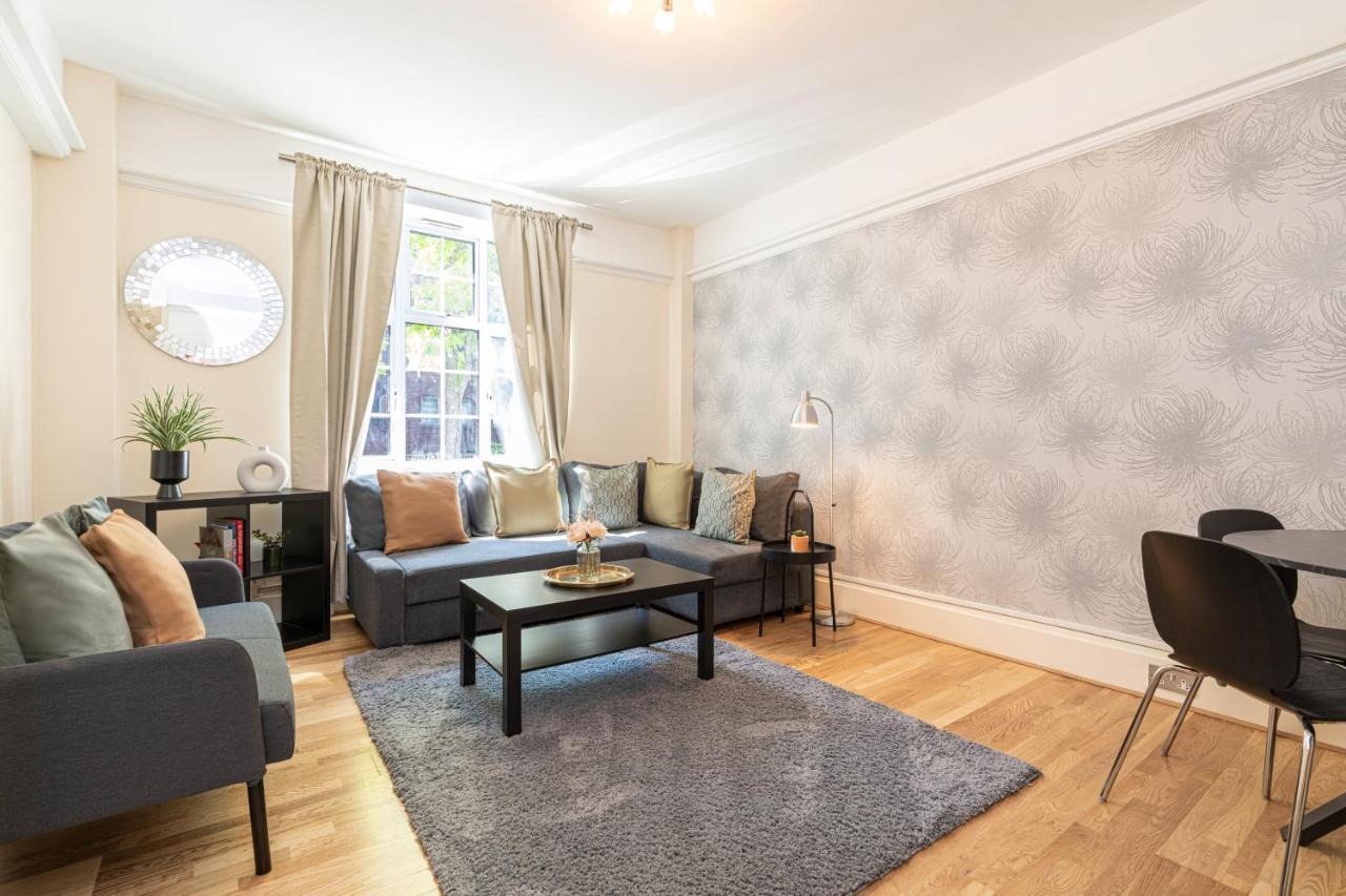 Charming 2 Bedroom Flat In Kensington High Street London Exteriör bild