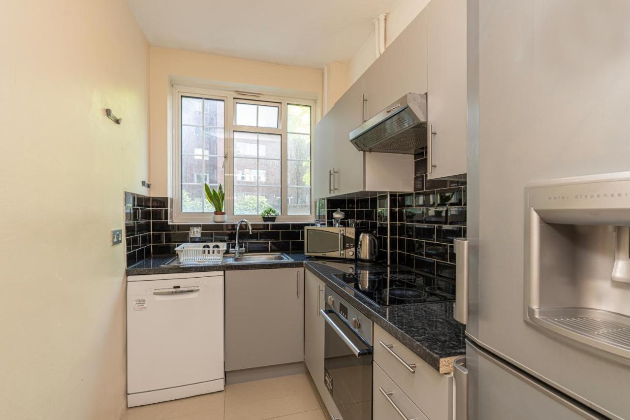Charming 2 Bedroom Flat In Kensington High Street London Exteriör bild