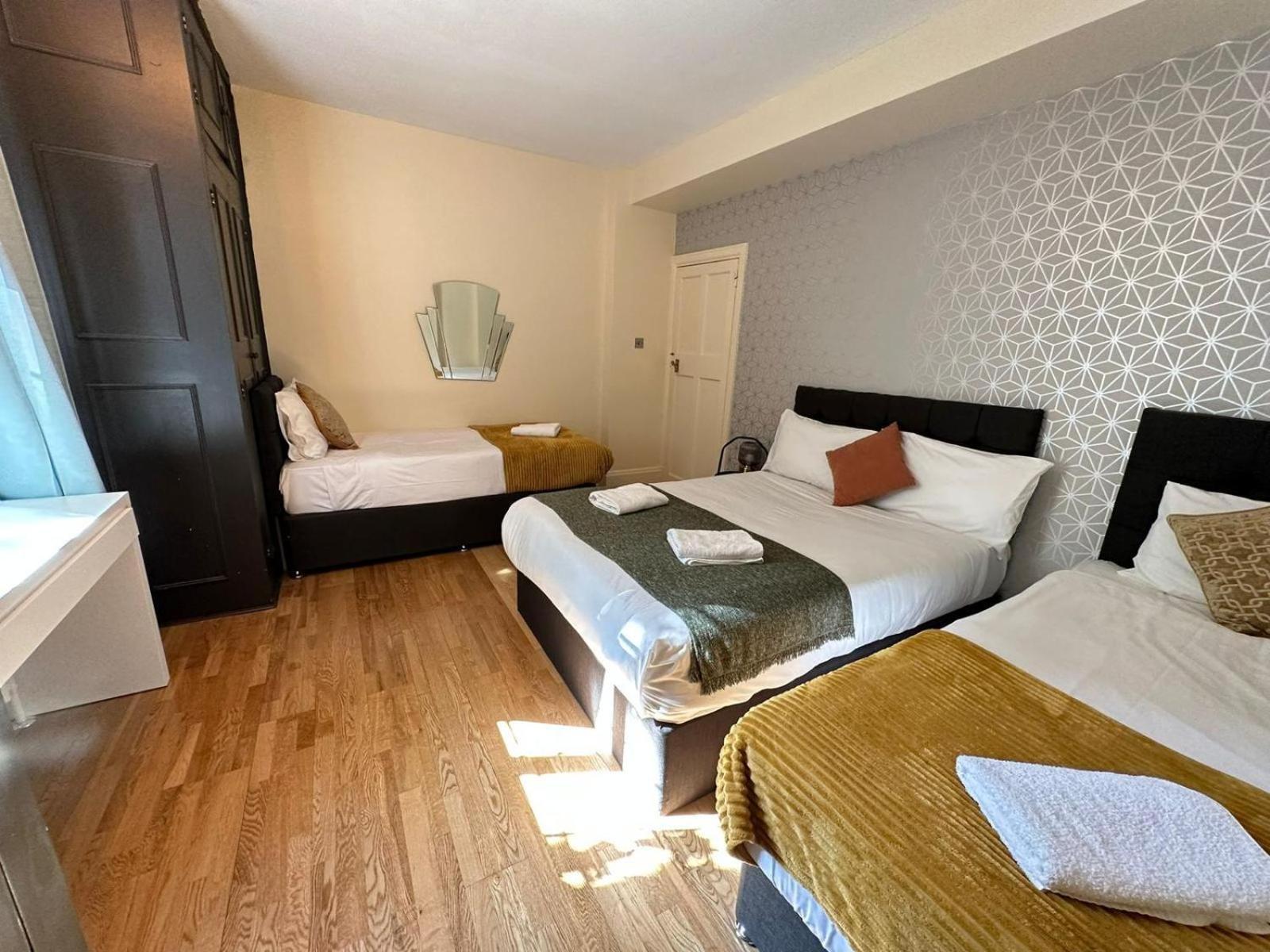 Charming 2 Bedroom Flat In Kensington High Street London Exteriör bild